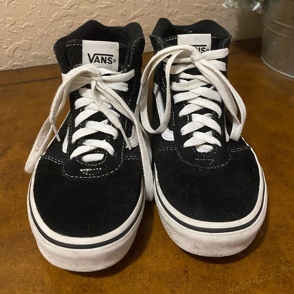 Vans Mid tops